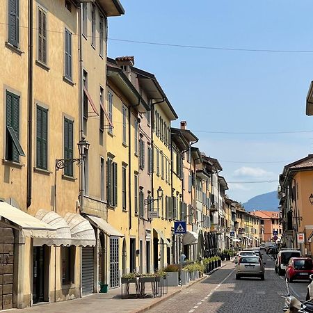 Ferienwohnung La Casina Di Alessia Bergamo Exterior foto