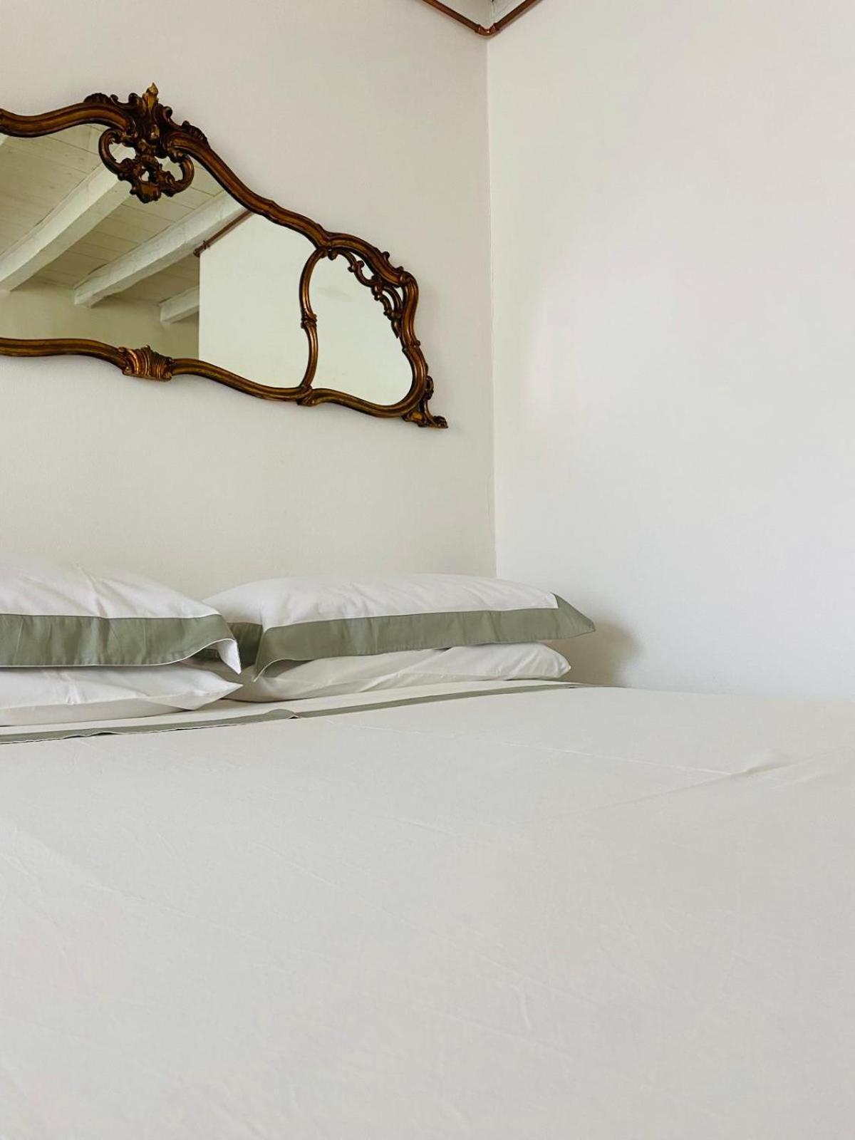 Ferienwohnung La Casina Di Alessia Bergamo Exterior foto